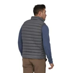 Patagonia Men's Down Sweater Vest With NetPlus - 84623 -Buckmans Store PAT 84623 forge grey model2
