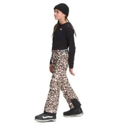 The North Face Freedom Insulated Pant - Girl's - 2022 Model -Buckmans Store fw22 nf0a5g9d 2al model34