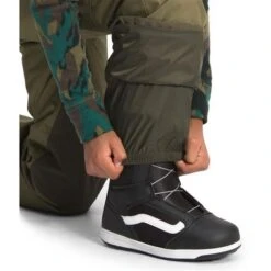 The North Face Freedom Insulated Pant - Boy's - 2022 Model -Buckmans Store fw22 nf0a5g9z 7d6 modelalt1