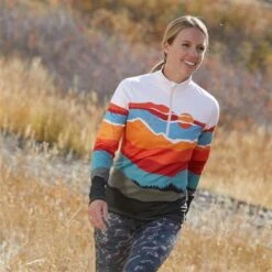Krimson Klover Bluebird Day 1/4 Zip Base Layer Top - Women's -Buckmans Store fw23 2004 825 bluebirdday goldenhour lifestyle 1876