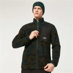 Oakley Mountain Fire Sherpa