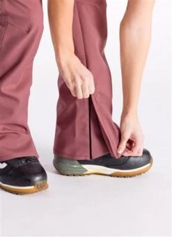 L1 Premium Goods Heartbreaker Twill Pant - Women's -Buckmans Store fw23 l1pg n873895 burnt rose 3