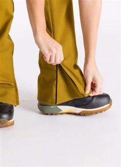 L1 Premium Goods Heartbreaker Twill Pant - Women's -Buckmans Store fw23 l1pg n873895 moss 5