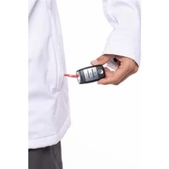 686 Waterproof Coaches Jacket - Men's -Buckmans Store fw23 686 menswaterproofcoachesjacket white 9