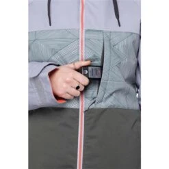 686 Athena Insulated Jacket - Women's -Buckmans Store fw23 686 womensathenainsulatedjacket goblingreencolorblock 10