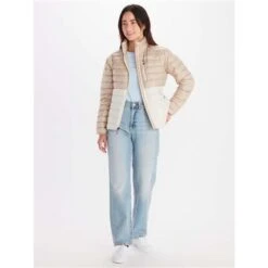 Marmot Highlander Jacket - Women's -Buckmans Store fw23 marmot womenshighlanderjacket sandbarpapyrus 3