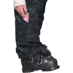 Obermeyer Bliss Bib Pant - Women's -Buckmans Store fw23 obermeyer womensblissbibpant nightsky 5