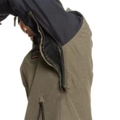 Quiksilver Ridge Jacket - Boy's -Buckmans Store fw23 quiksilver boysridgejacket grapeleaf 5