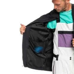 Quiksilver High In The Hood Jacket - Men's -Buckmans Store fw23 quiksilver menshighinthehoodjacket trueblack 4