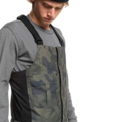 Quiksilver Utility Bib - Men's -Buckmans Store fw23 quiksilver mensutilitybib trueblackfadeoutcamo 3