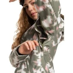 Roxy Jet Ski Jacket - Women's -Buckmans Store fw23 roxy womensjetskijacket deeplichengreennimal 5