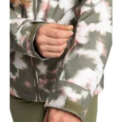 Roxy Jet Ski Jacket - Women's -Buckmans Store fw23 roxy womensjetskijacket deeplichengreennimal 6