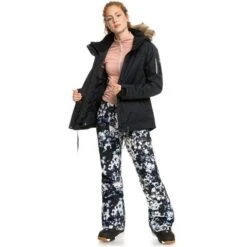Roxy Nadia Printed Pant - Women's -Buckmans Store fw23 roxy womensnadiaprintedpant trueblackblackflowrs 5