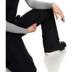 Roxy Rideout Bib Pant - Women's -Buckmans Store fw23 roxy womensrideoutbibpant trueblack 5