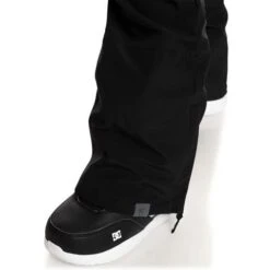 Roxy Rising High Pant - Women's - 2024 Model -Buckmans Store fw23 roxy womensrisinghighpant trueblack 4