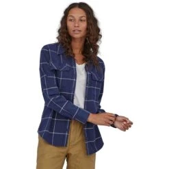 Patagonia L/S Organic Cotton Midweight Fjord Flannel Shirt - Women's (42405) -Buckmans Store wbf2223 42405 wlne aw1